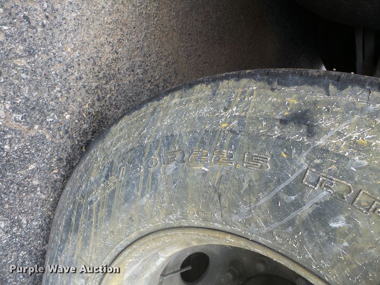 image for item DH7928 2005 Sterling Condor paint striping truck