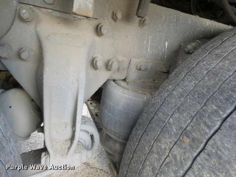 image for item DH7928 2005 Sterling Condor paint striping truck