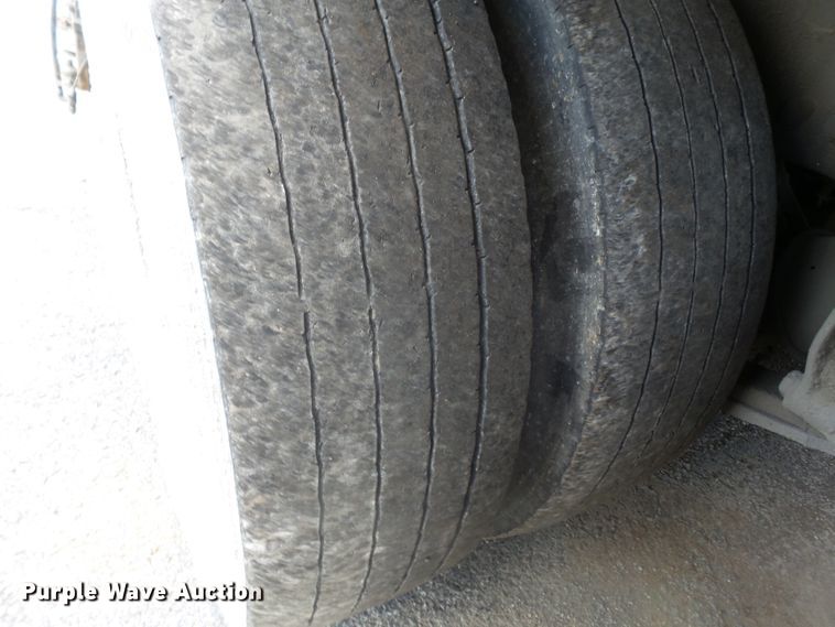 image for item DH7928 2005 Sterling Condor paint striping truck