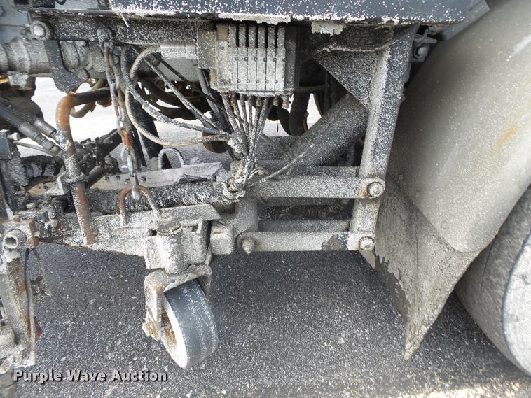 image for item DH7928 2005 Sterling Condor paint striping truck