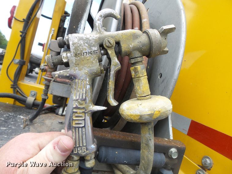 image for item DH7928 2005 Sterling Condor paint striping truck