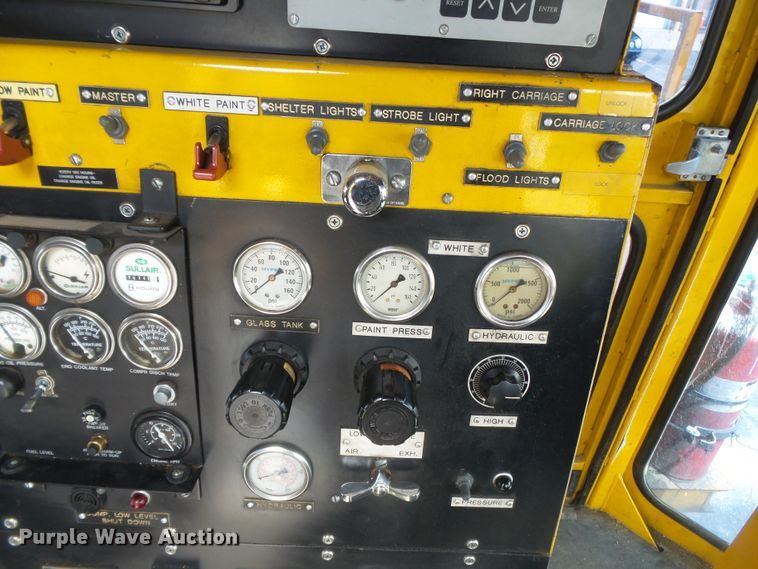 image for item DH7928 2005 Sterling Condor paint striping truck