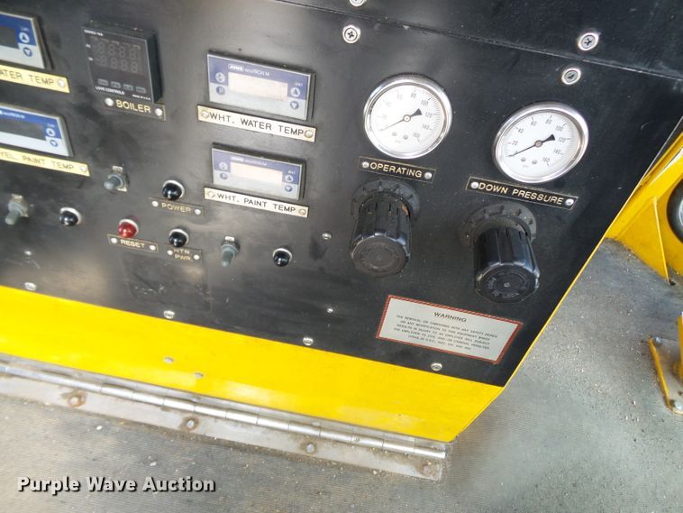 image for item DH7928 2005 Sterling Condor paint striping truck