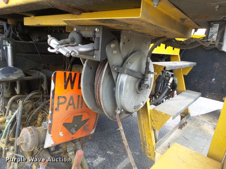 image for item DH7928 2005 Sterling Condor paint striping truck