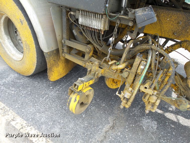 image for item DH7928 2005 Sterling Condor paint striping truck