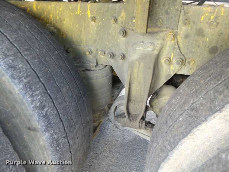 image for item DH7928 2005 Sterling Condor paint striping truck