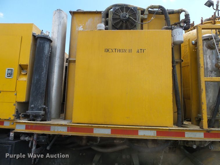 image for item DH7928 2005 Sterling Condor paint striping truck