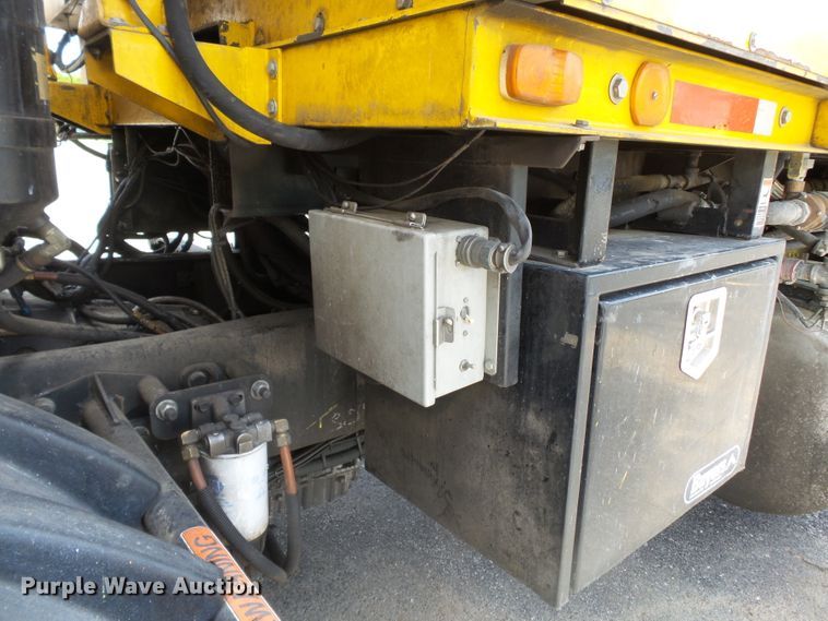 image for item DH7928 2005 Sterling Condor paint striping truck