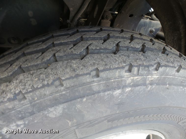 image for item DH7928 2005 Sterling Condor paint striping truck