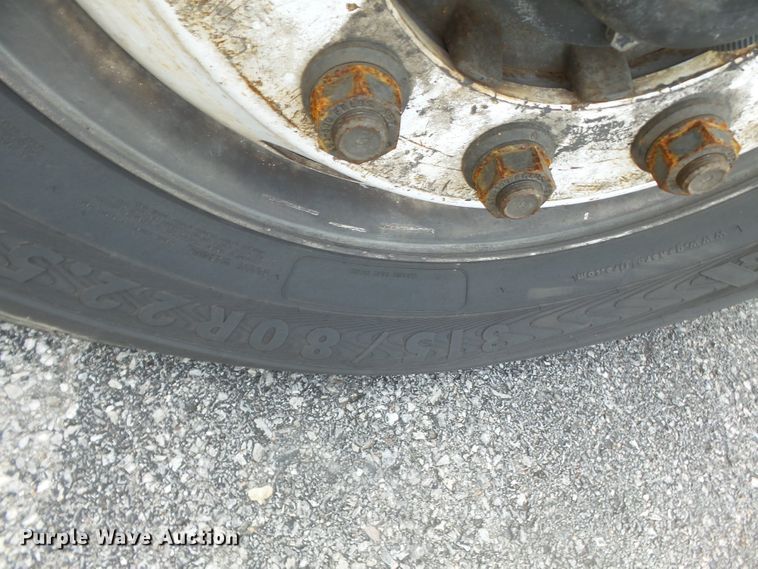 image for item DH7928 2005 Sterling Condor paint striping truck