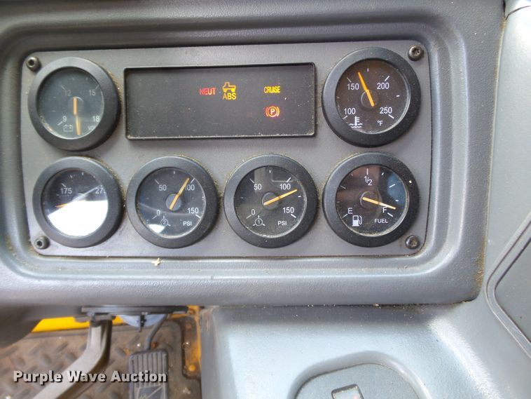 image for item DH7928 2005 Sterling Condor paint striping truck