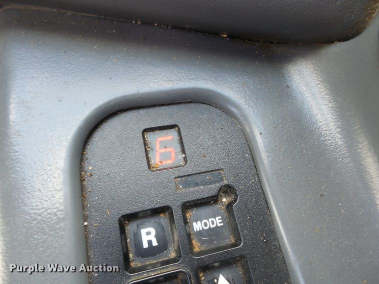 image for item DH7928 2005 Sterling Condor paint striping truck