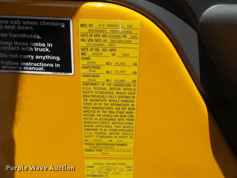 image for item DH7928 2005 Sterling Condor paint striping truck