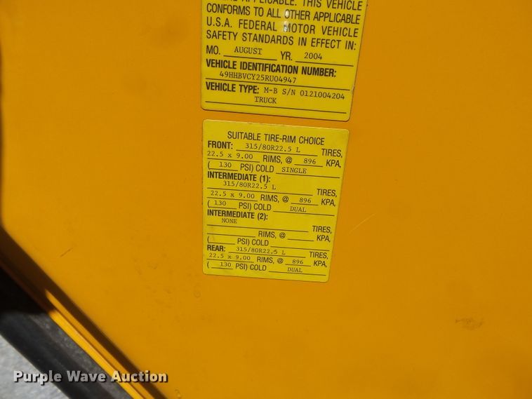 image for item DH7928 2005 Sterling Condor paint striping truck