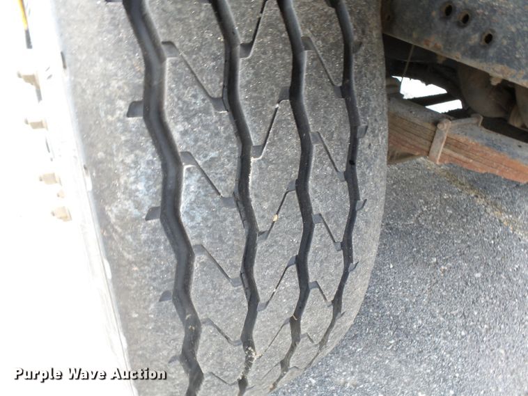 image for item DH7929 2002 International 4900 crew Cab dump truck