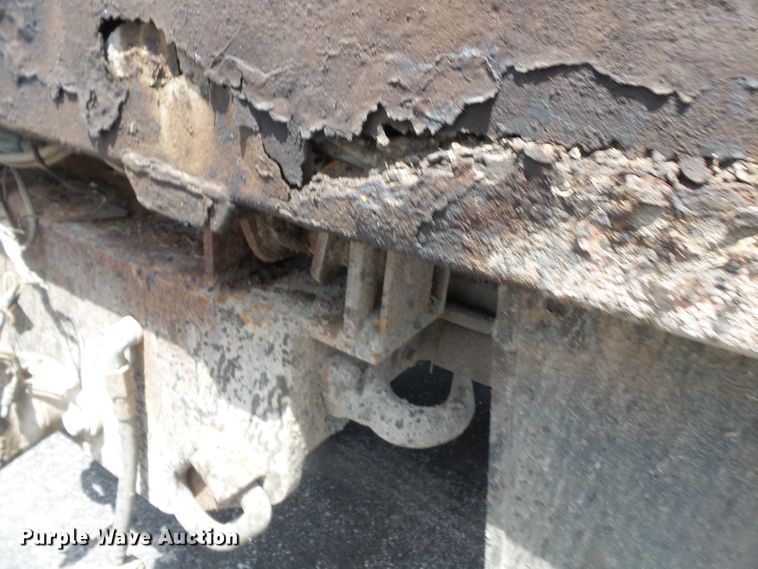 image for item DH7929 2002 International 4900 crew Cab dump truck