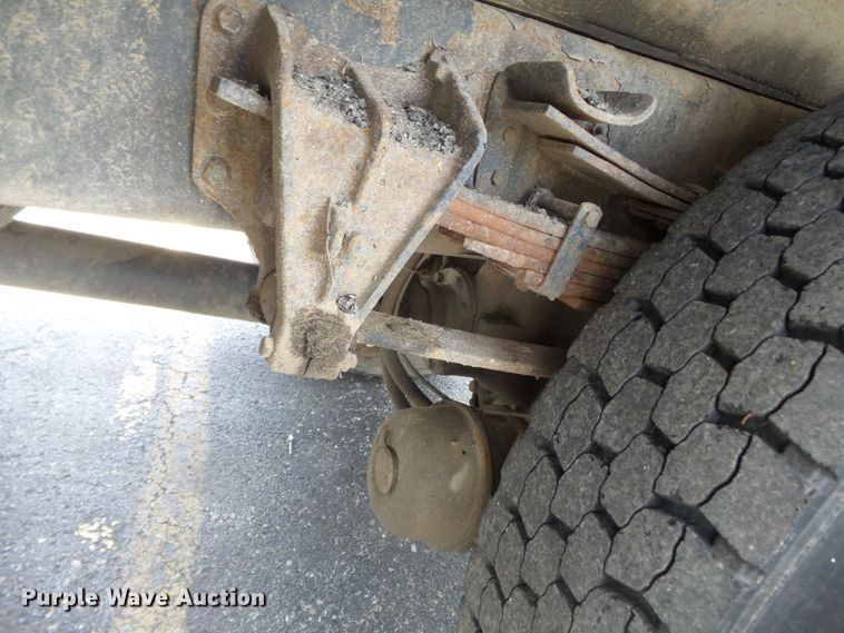 image for item DH7929 2002 International 4900 crew Cab dump truck