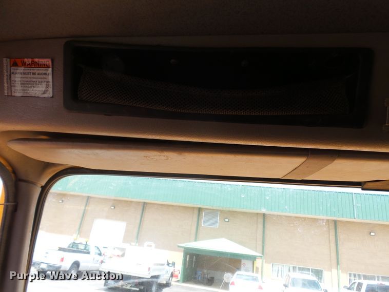 image for item DH7929 2002 International 4900 crew Cab dump truck