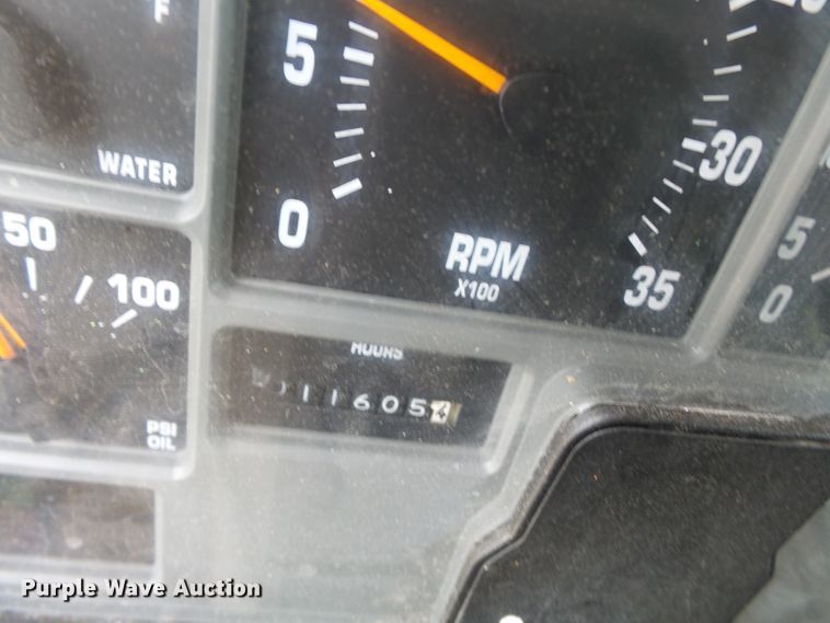 image for item DH7929 2002 International 4900 crew Cab dump truck