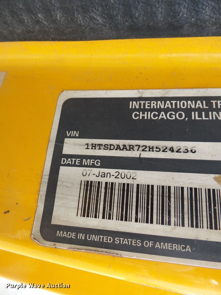 image for item DH7929 2002 International 4900 crew Cab dump truck