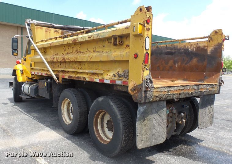 image for item DH7930 2006 International 7400 dump truck