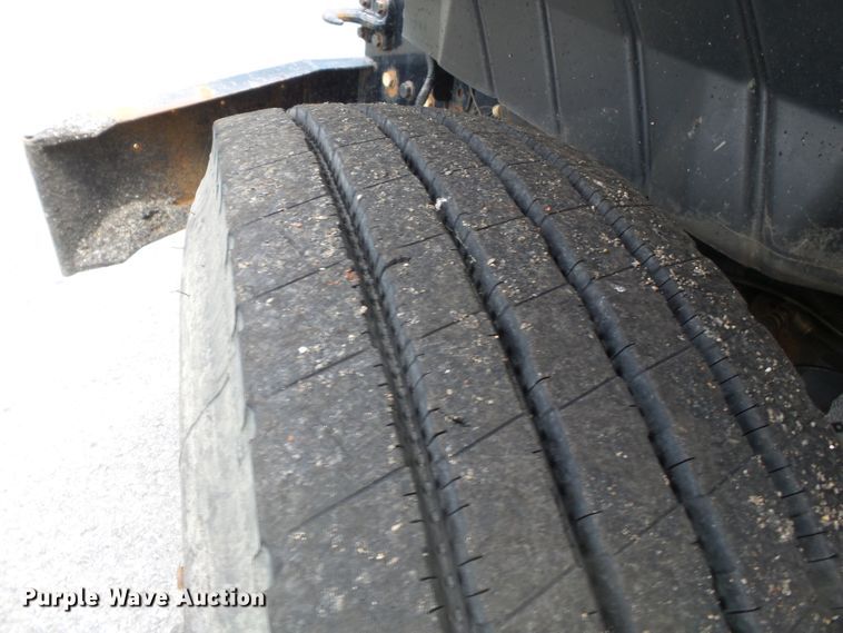 image for item DH7930 2006 International 7400 dump truck