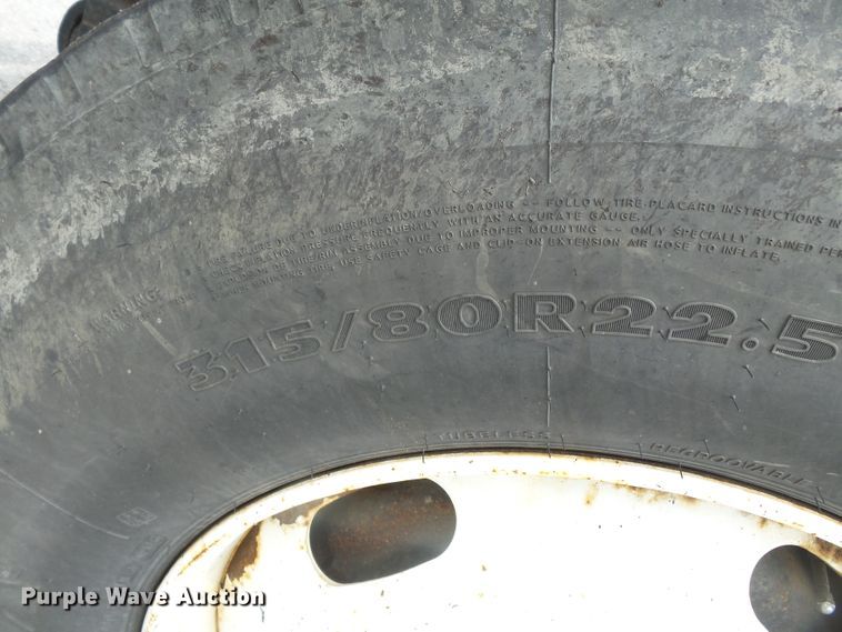 image for item DH7930 2006 International 7400 dump truck