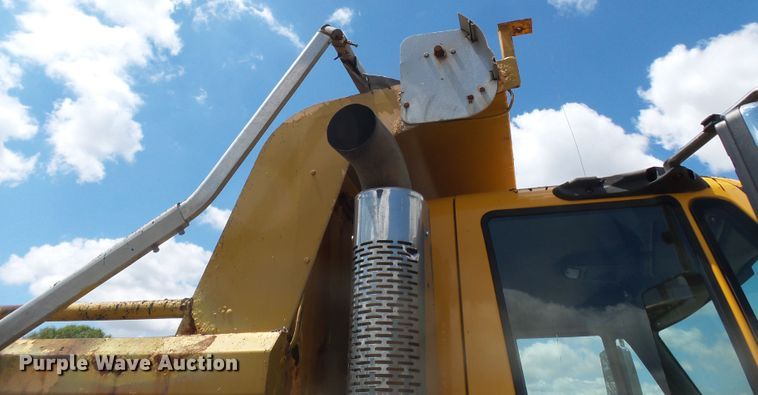 image for item DH7930 2006 International 7400 dump truck