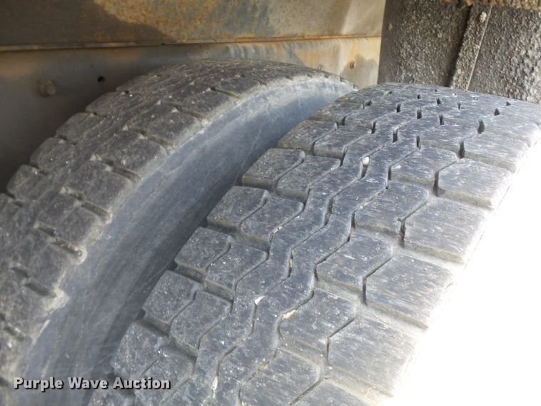 image for item DH7930 2006 International 7400 dump truck