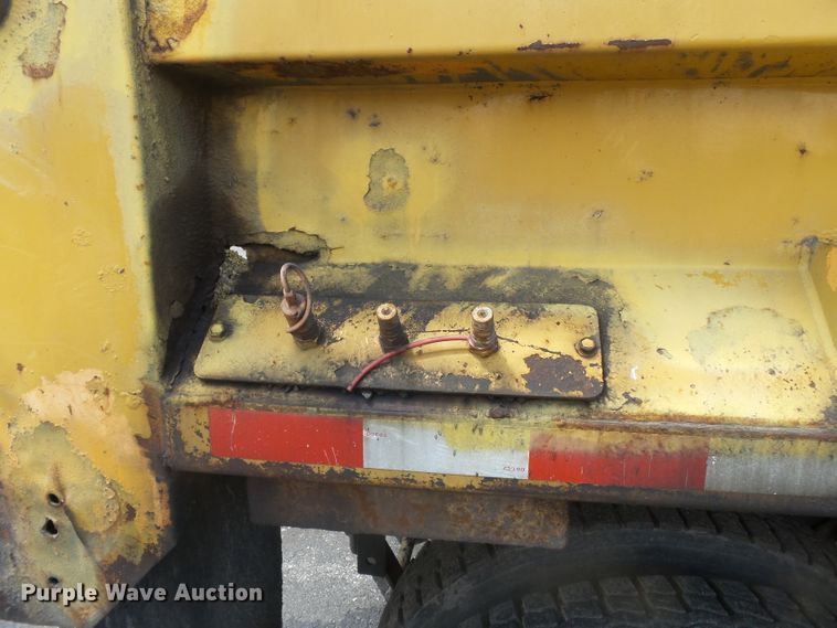 image for item DH7930 2006 International 7400 dump truck