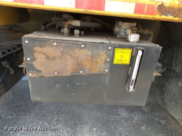 image for item DH7930 2006 International 7400 dump truck