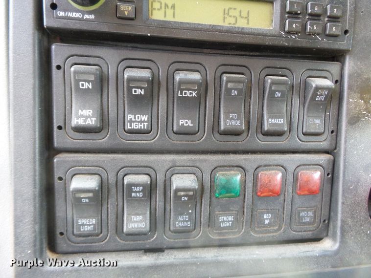 image for item DH7930 2006 International 7400 dump truck