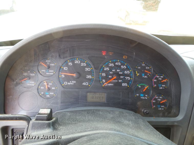 image for item DH7930 2006 International 7400 dump truck