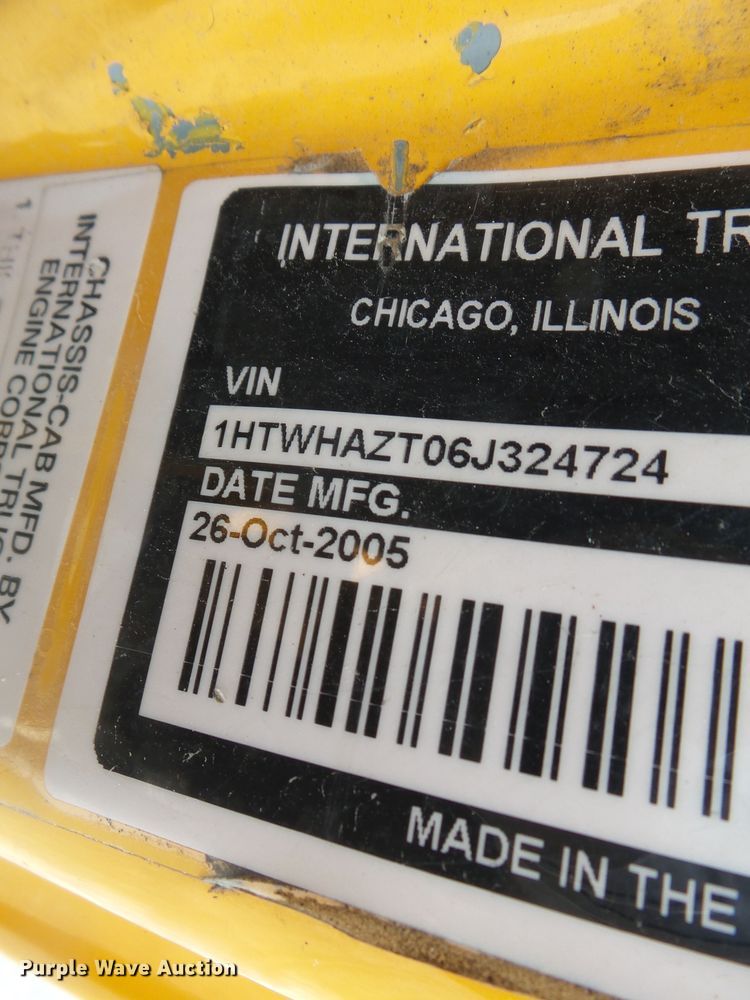 image for item DH7930 2006 International 7400 dump truck