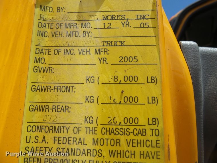 image for item DH7930 2006 International 7400 dump truck