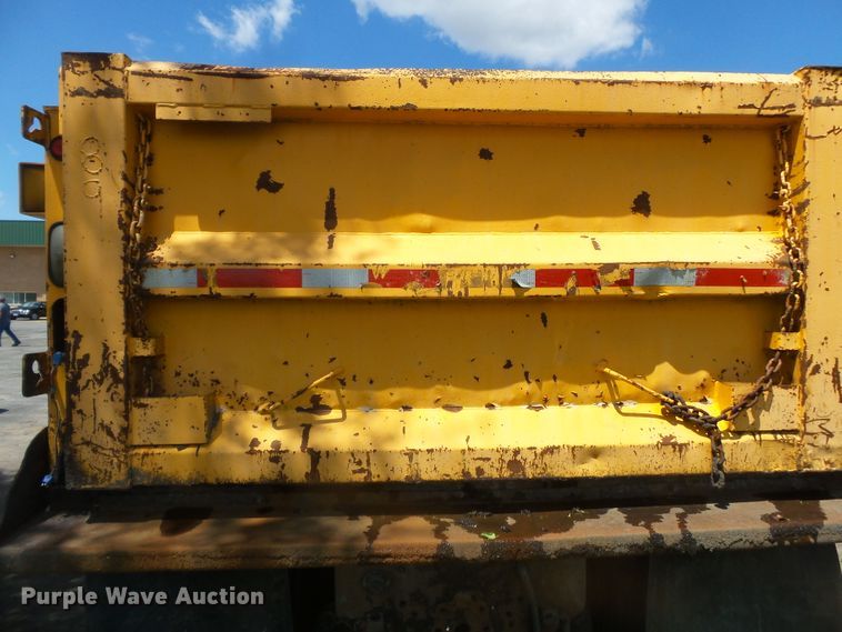 image for item DH7932 2006 International 7400 dump truck