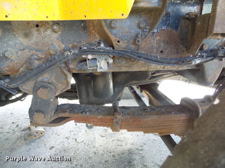 image for item DH7932 2006 International 7400 dump truck