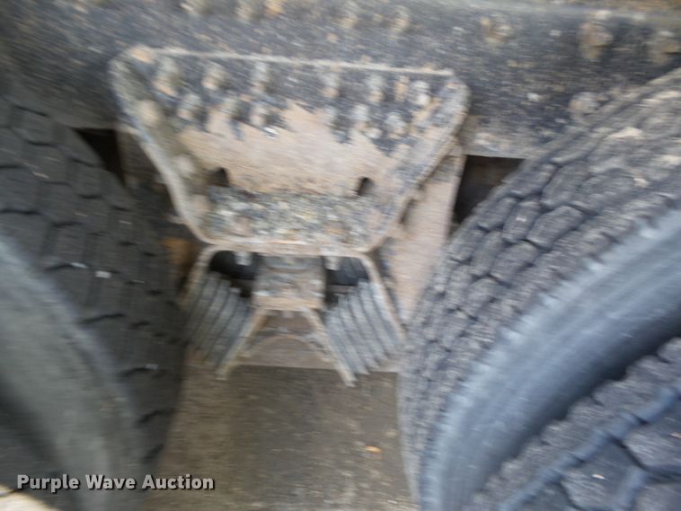 image for item DH7932 2006 International 7400 dump truck