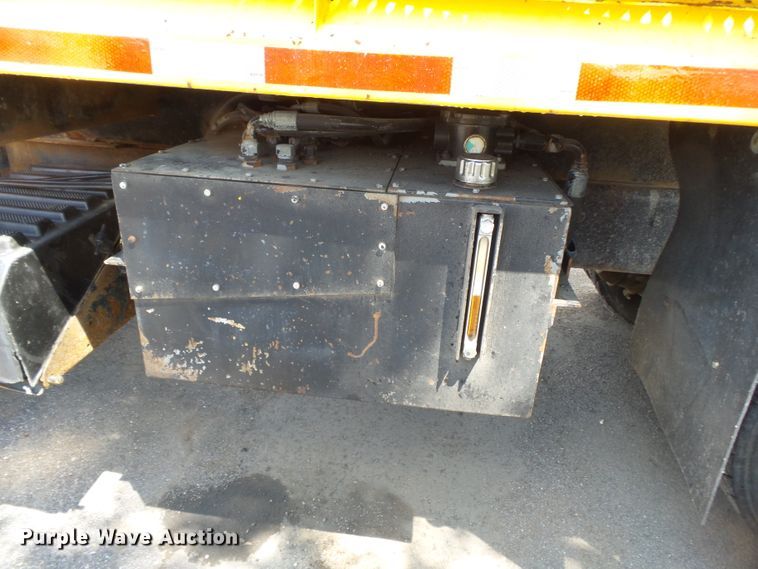 image for item DH7932 2006 International 7400 dump truck
