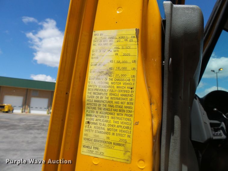 image for item DH7932 2006 International 7400 dump truck