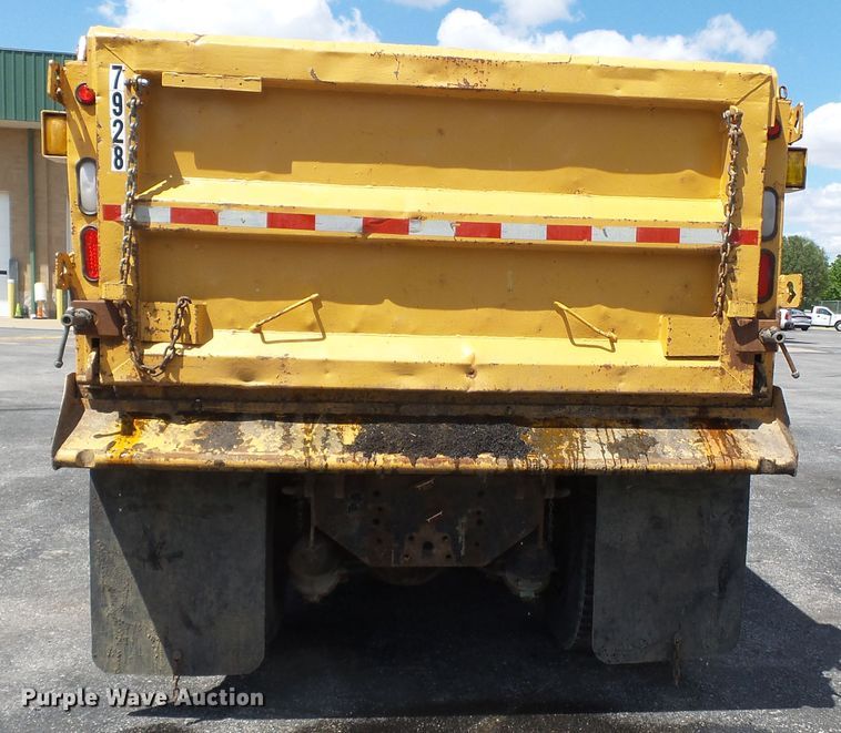 image for item DH7934 2007 International 7400 dump truck