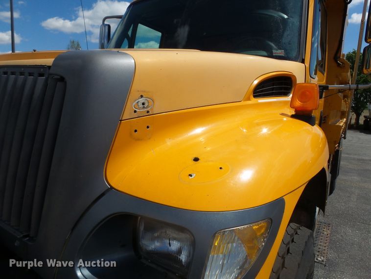 image for item DH7934 2007 International 7400 dump truck