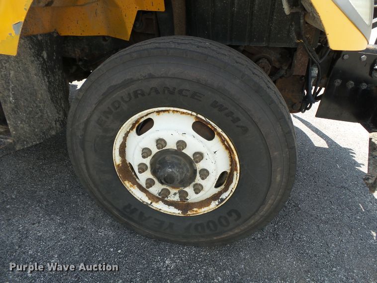 image for item DH7934 2007 International 7400 dump truck