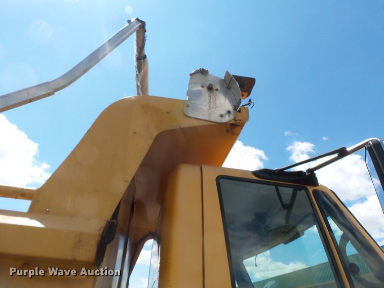 image for item DH7934 2007 International 7400 dump truck