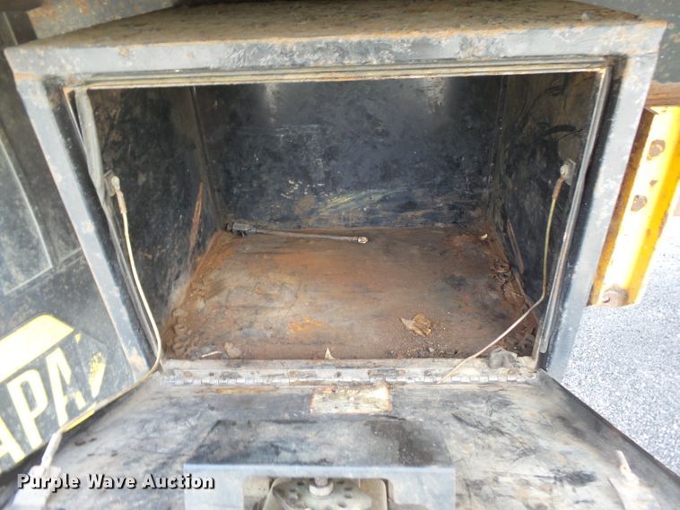 image for item DH7934 2007 International 7400 dump truck