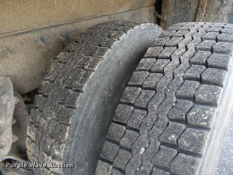 image for item DH7934 2007 International 7400 dump truck