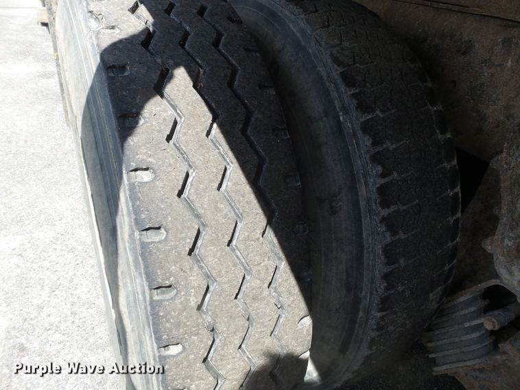 image for item DH7934 2007 International 7400 dump truck