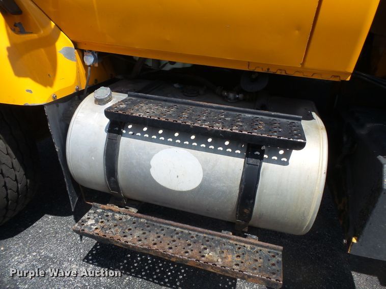 image for item DH7934 2007 International 7400 dump truck