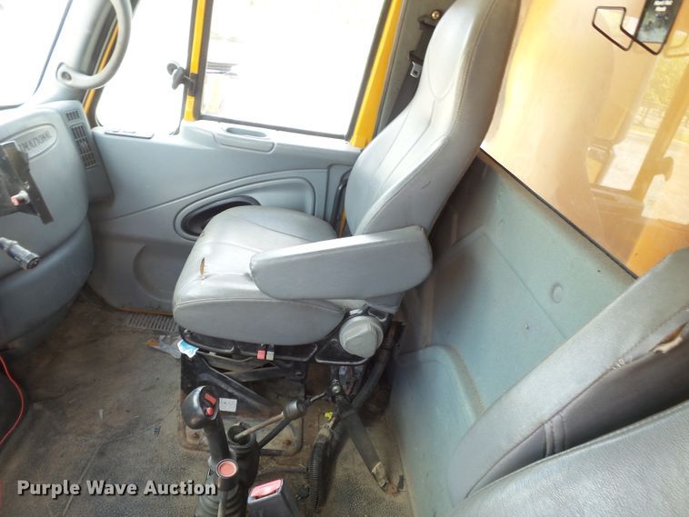 image for item DH7934 2007 International 7400 dump truck