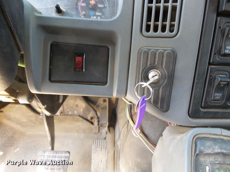 image for item DH7934 2007 International 7400 dump truck